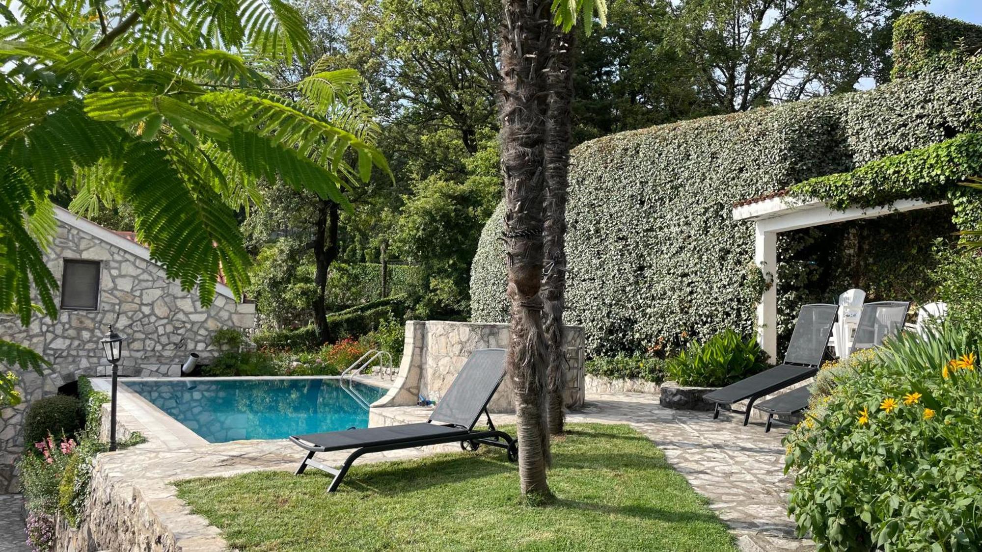 Mountains Villa Near Budva Exterior photo
